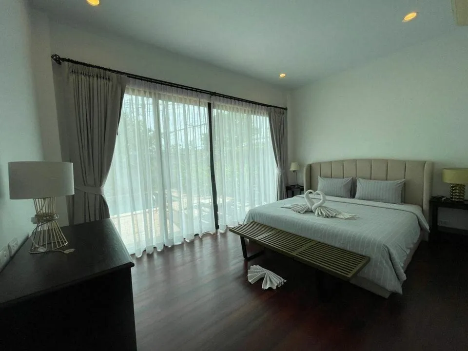 Beautiful Tropical 3Bedsroom Pool Villa For Rent, Layan, Phuket — Thumbnail 11