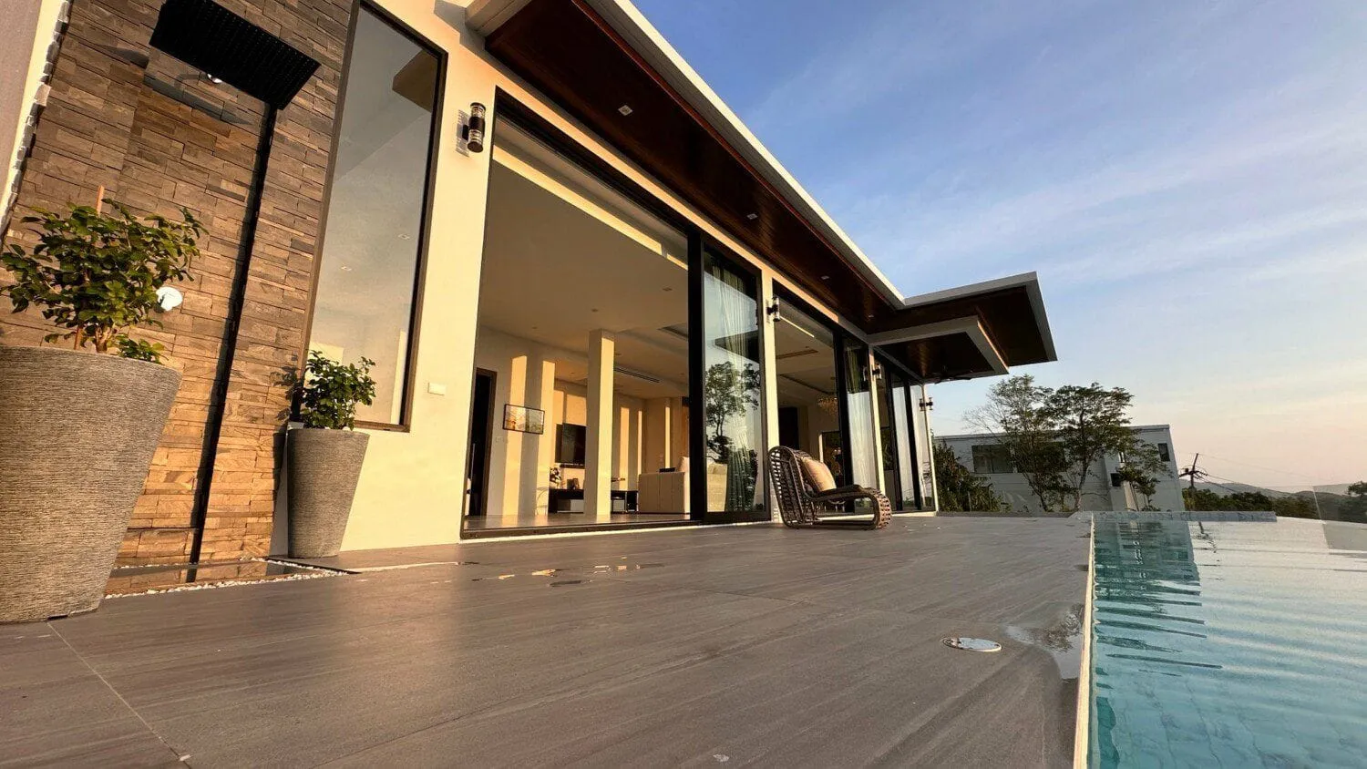 Luxury Sea View 4 bedroom with private pool villa in Layan — Thumbnail 3
