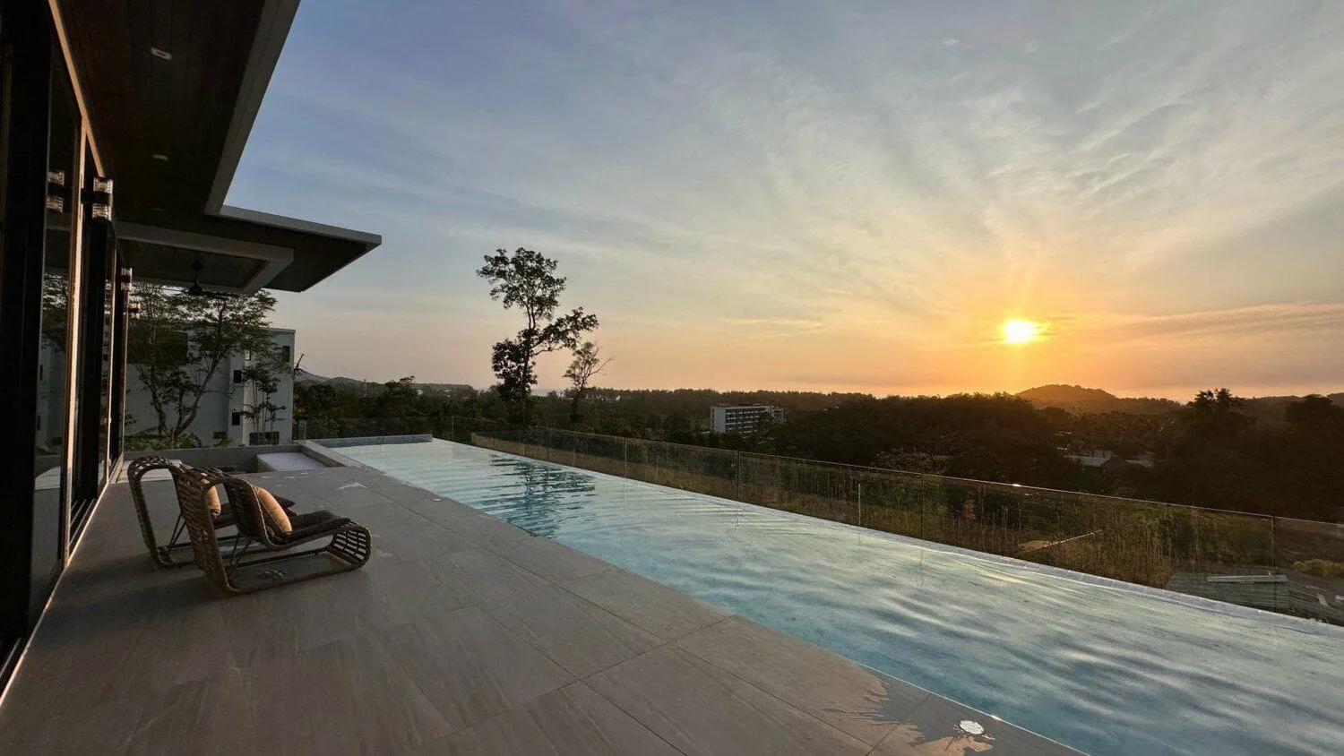 Luxury Sea View 4 bedroom with private pool villa in Layan — Thumbnail 5