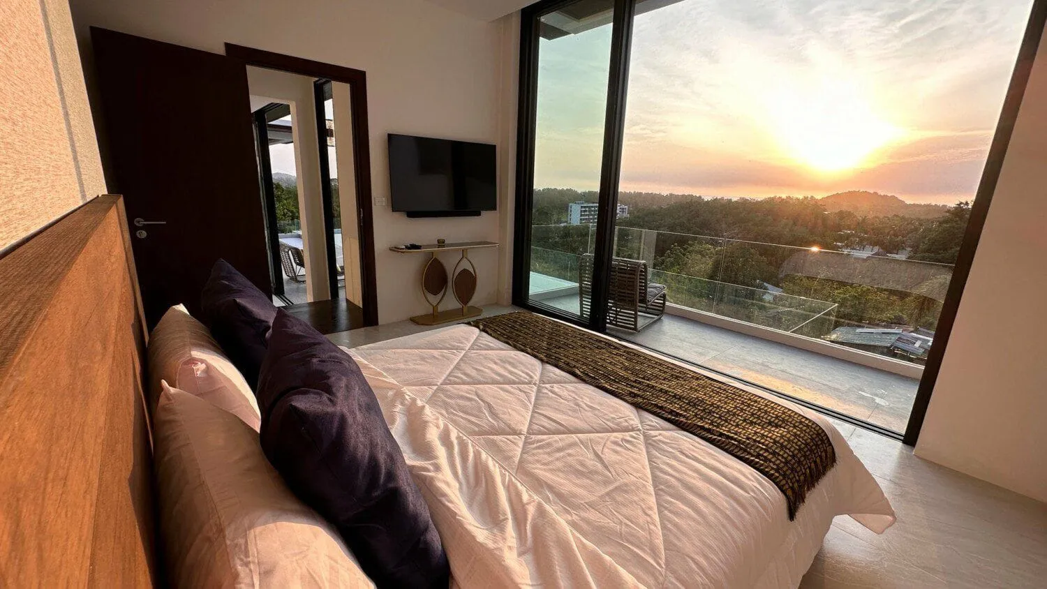 Luxury Sea View 4 bedroom with private pool villa in Layan — Thumbnail 13