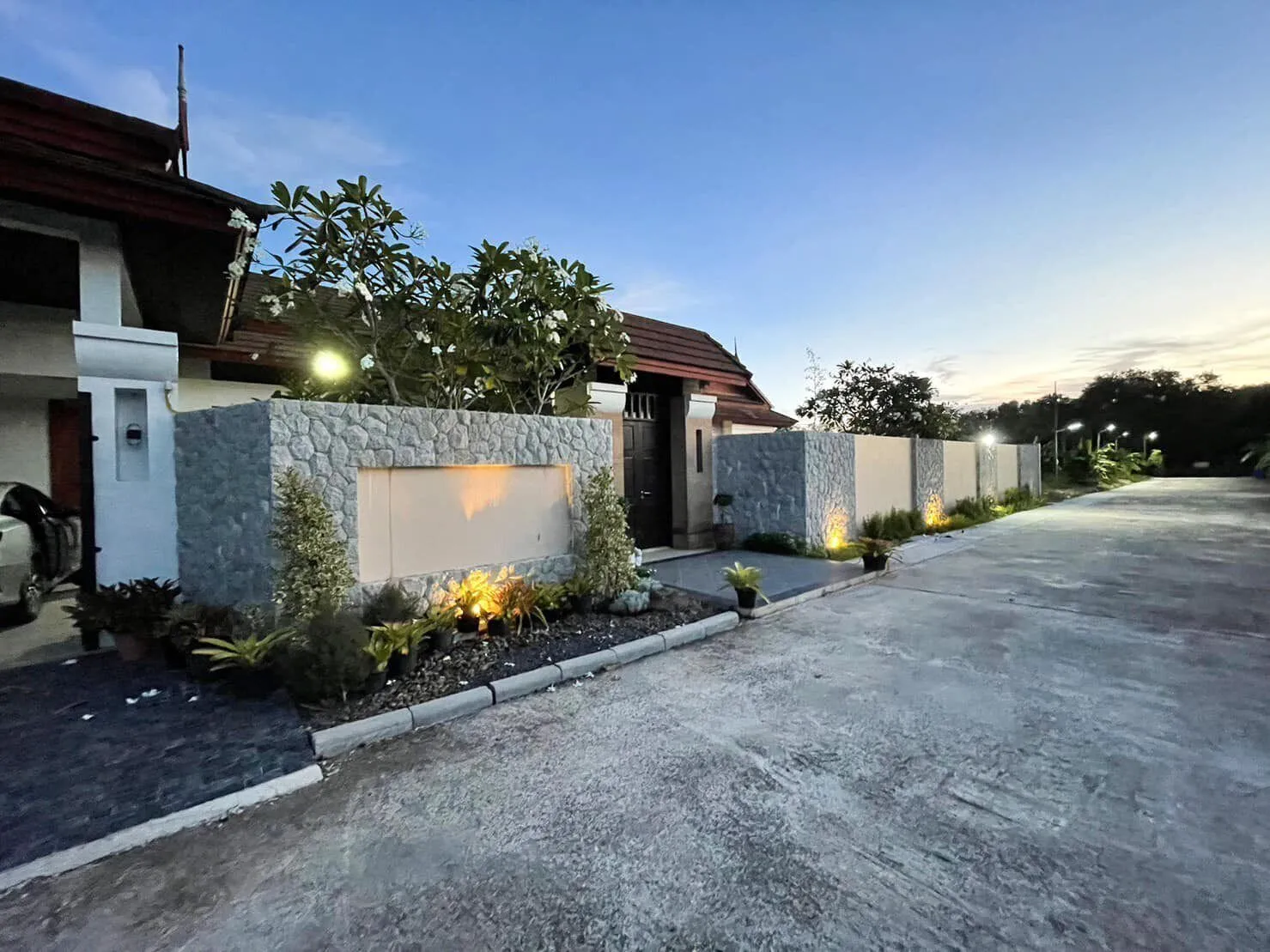 Stunning 4 Bedrooms Pool Villa For Rent , Cape Panwa, Phuket — Thumbnail 20