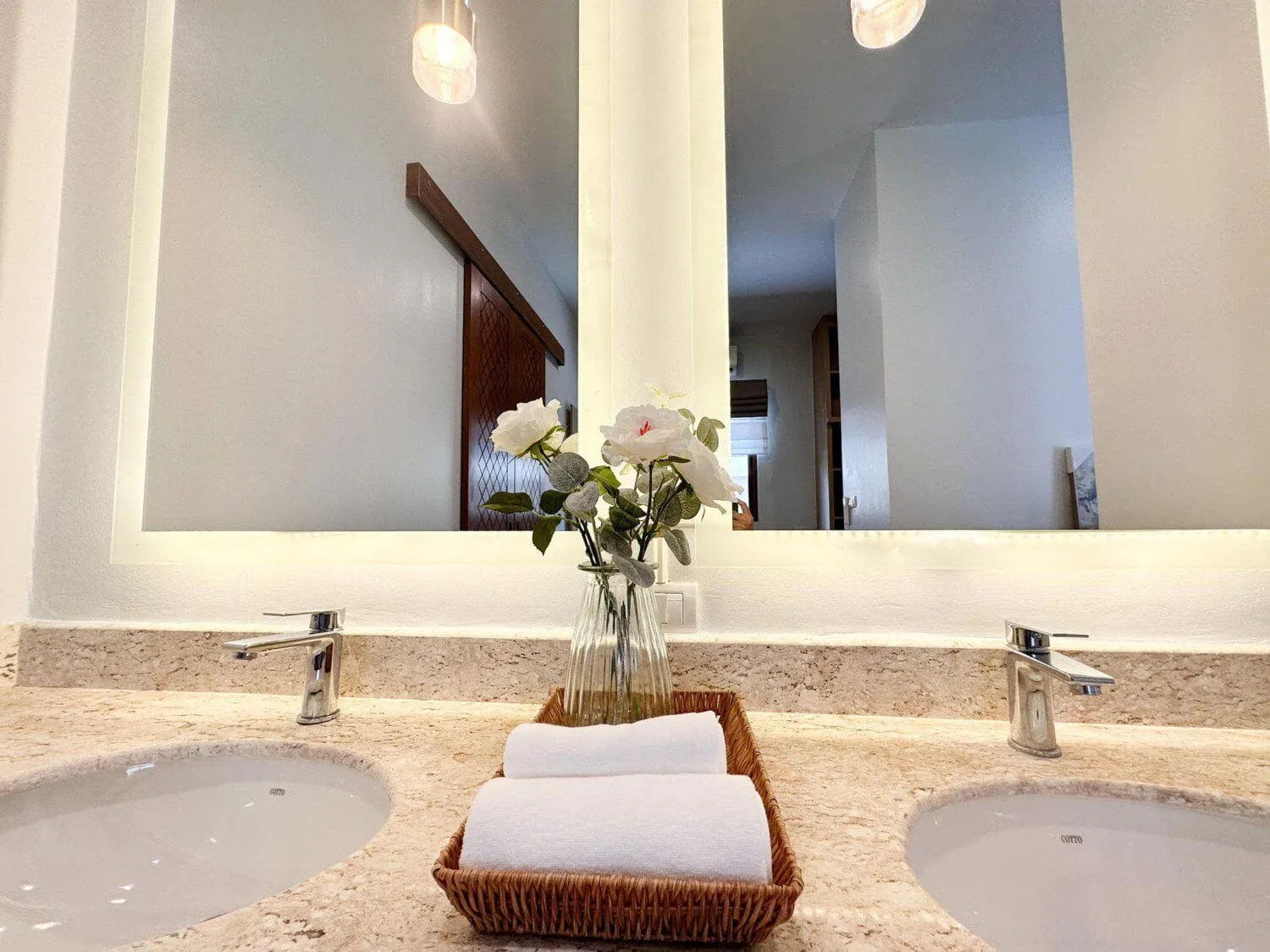 Stunning 4 Bedrooms Pool Villa For Rent , Cape Panwa, Phuket — Thumbnail 23
