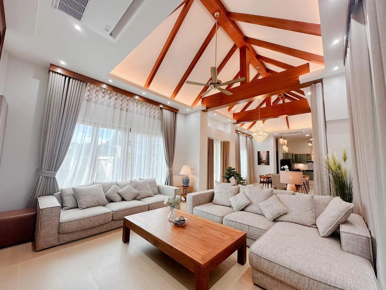 Stunning 4 Bedrooms Pool Villa For Rent , Cape Panwa, Phuket — Thumbnail 24