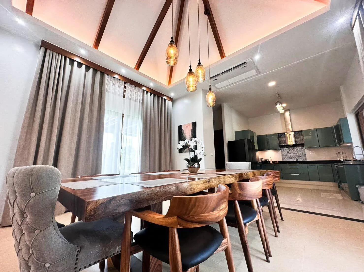 Stunning 4 Bedrooms Pool Villa For Rent , Cape Panwa, Phuket — Thumbnail 26