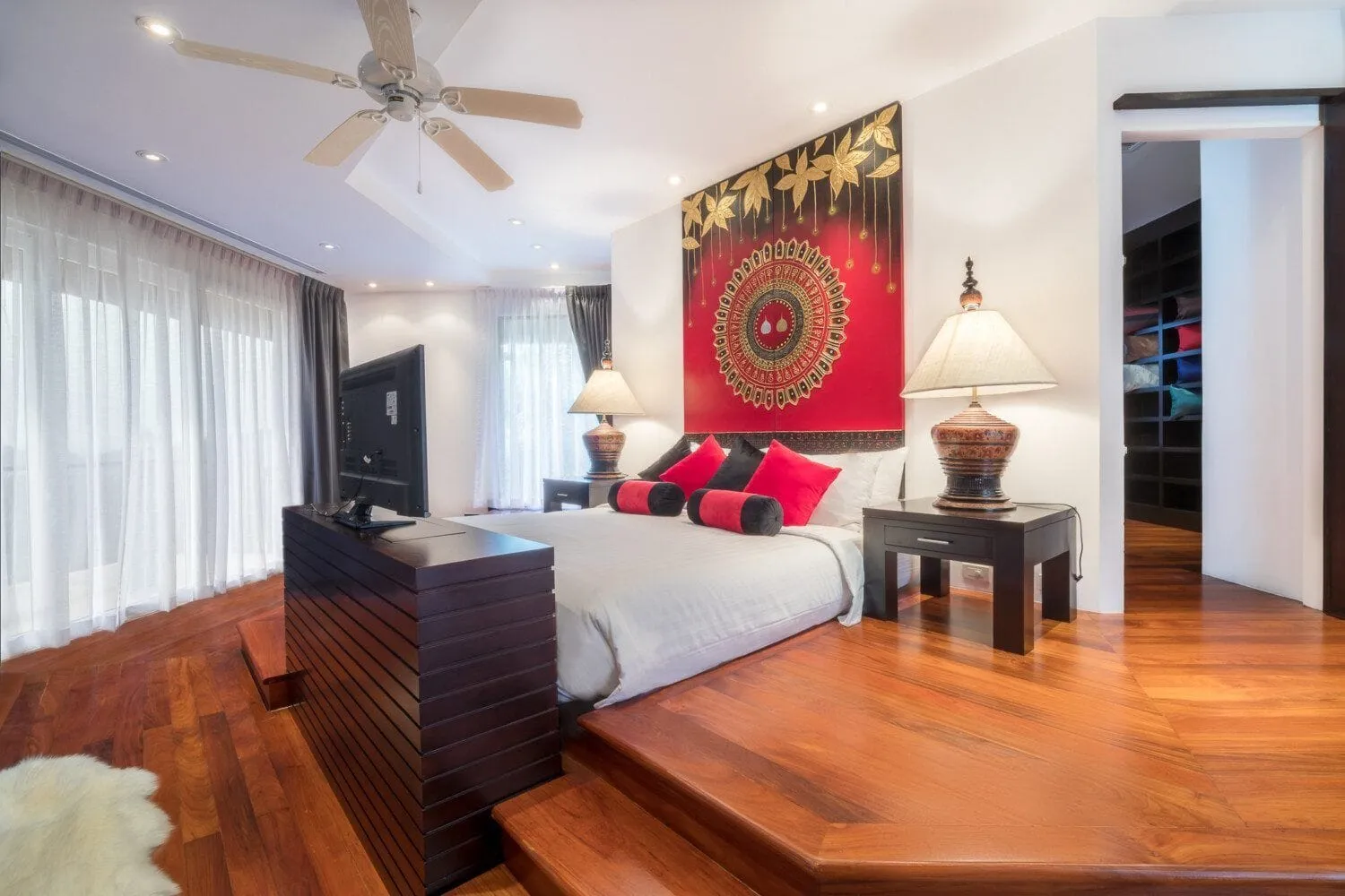 Baan Sawan 5 bedroom Sea view with private pool villa in Rawai — Thumbnail 11
