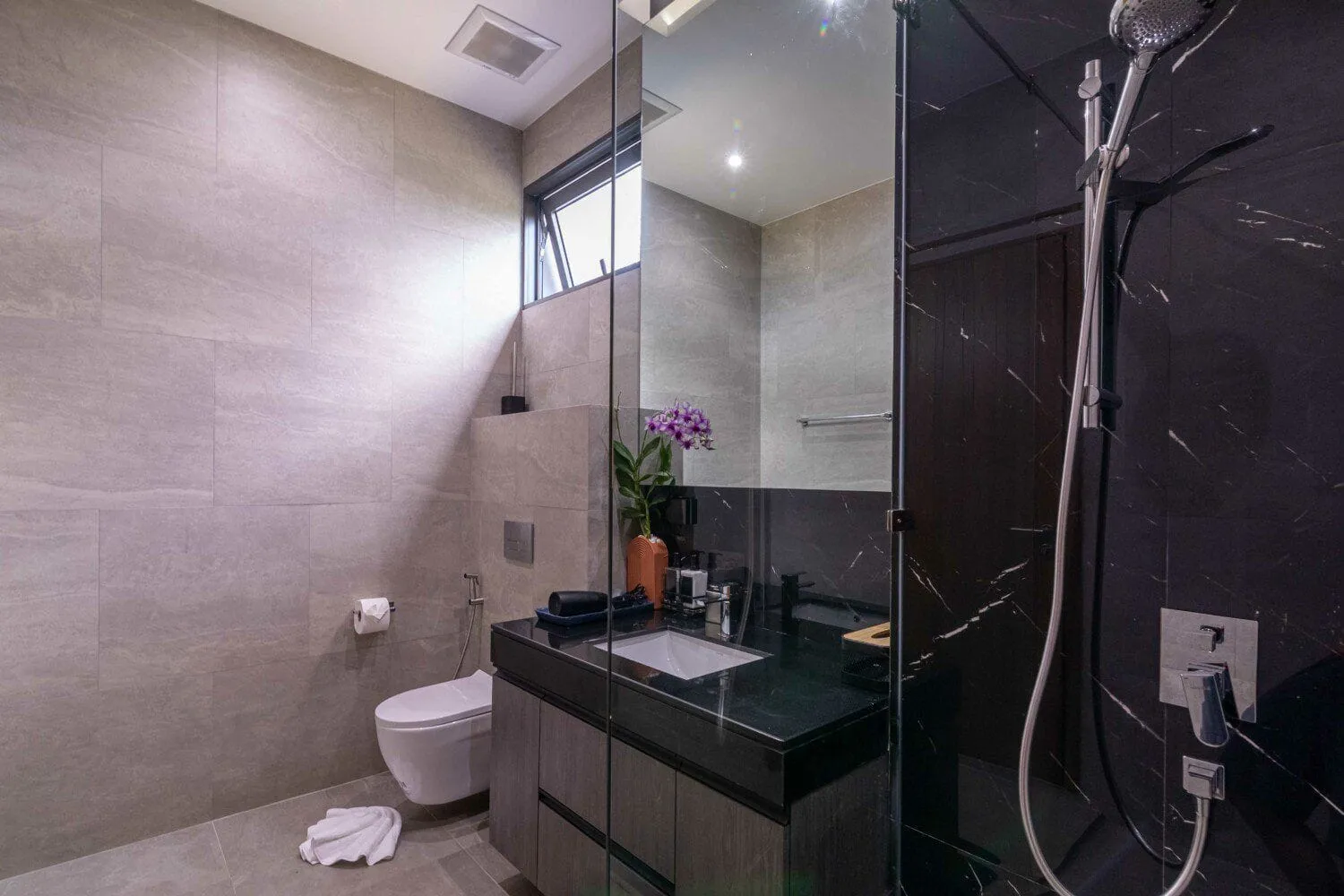 6 Bedrooms Modern Style with Sea View  Private Pool Villa in  Rawai Phuket — Thumbnail 3