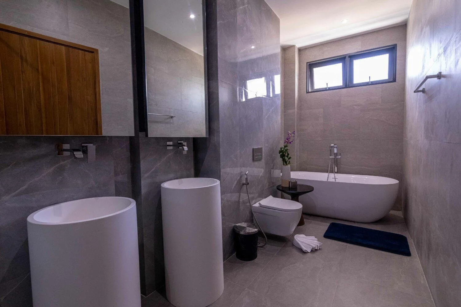 6 Bedrooms Modern Style with Sea View  Private Pool Villa in  Rawai Phuket — Thumbnail 5