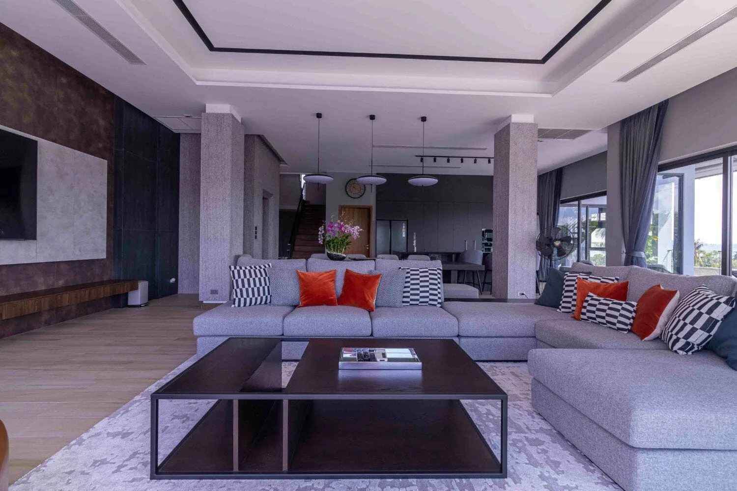 6 Bedrooms Modern Style with Sea View  Private Pool Villa in  Rawai Phuket — Thumbnail 20