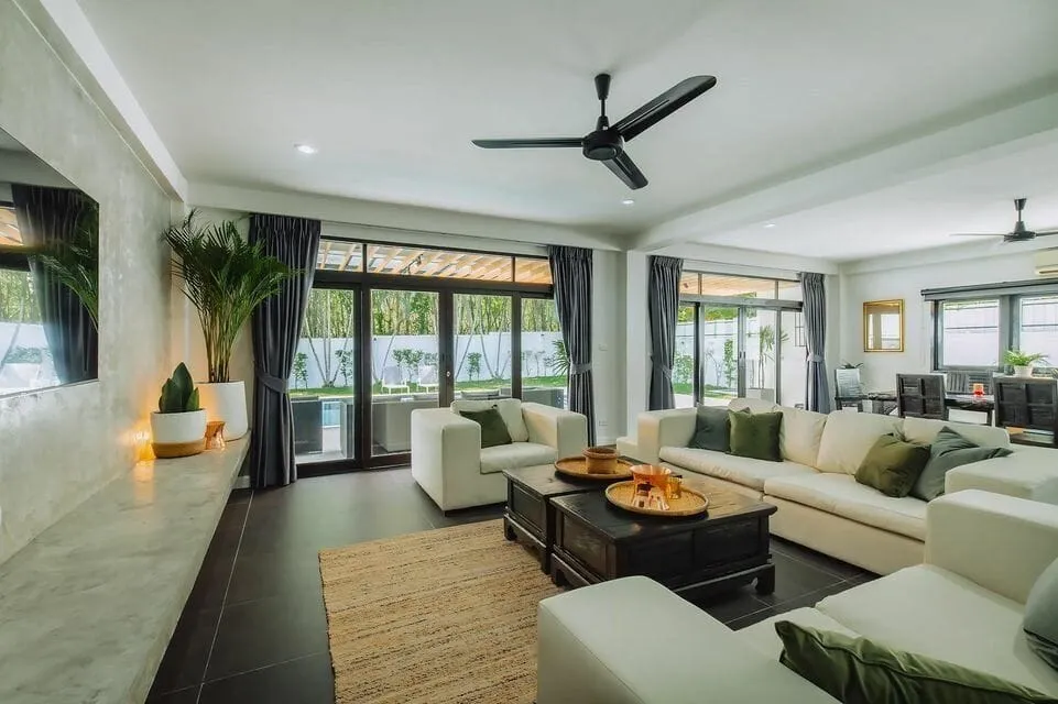 Private Pool Villa with 5 Bedrooms in Rawai Phuket — Thumbnail 9