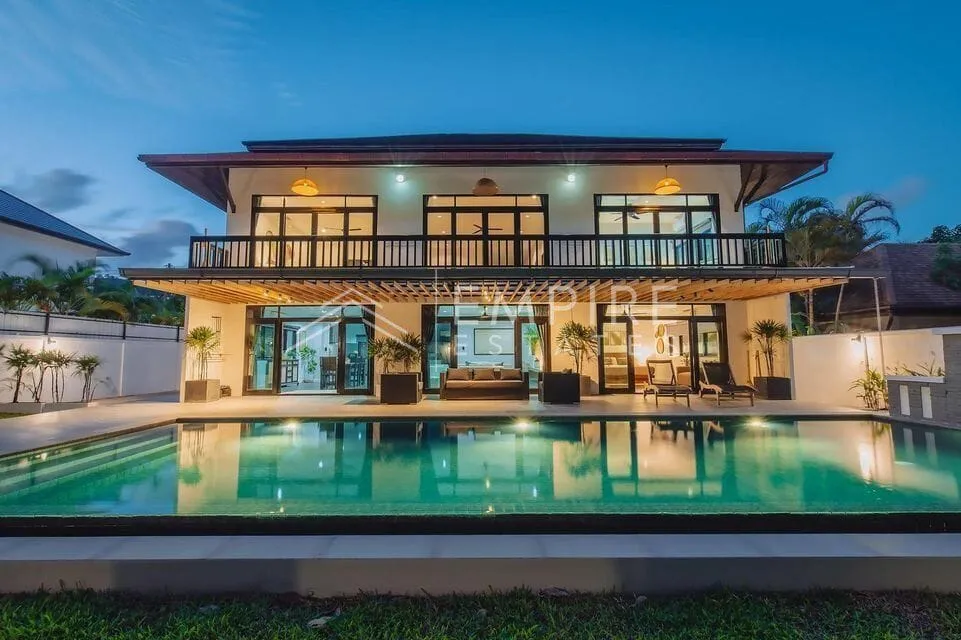 Private Pool Villa with 5 Bedrooms in Rawai Phuket — Thumbnail 15