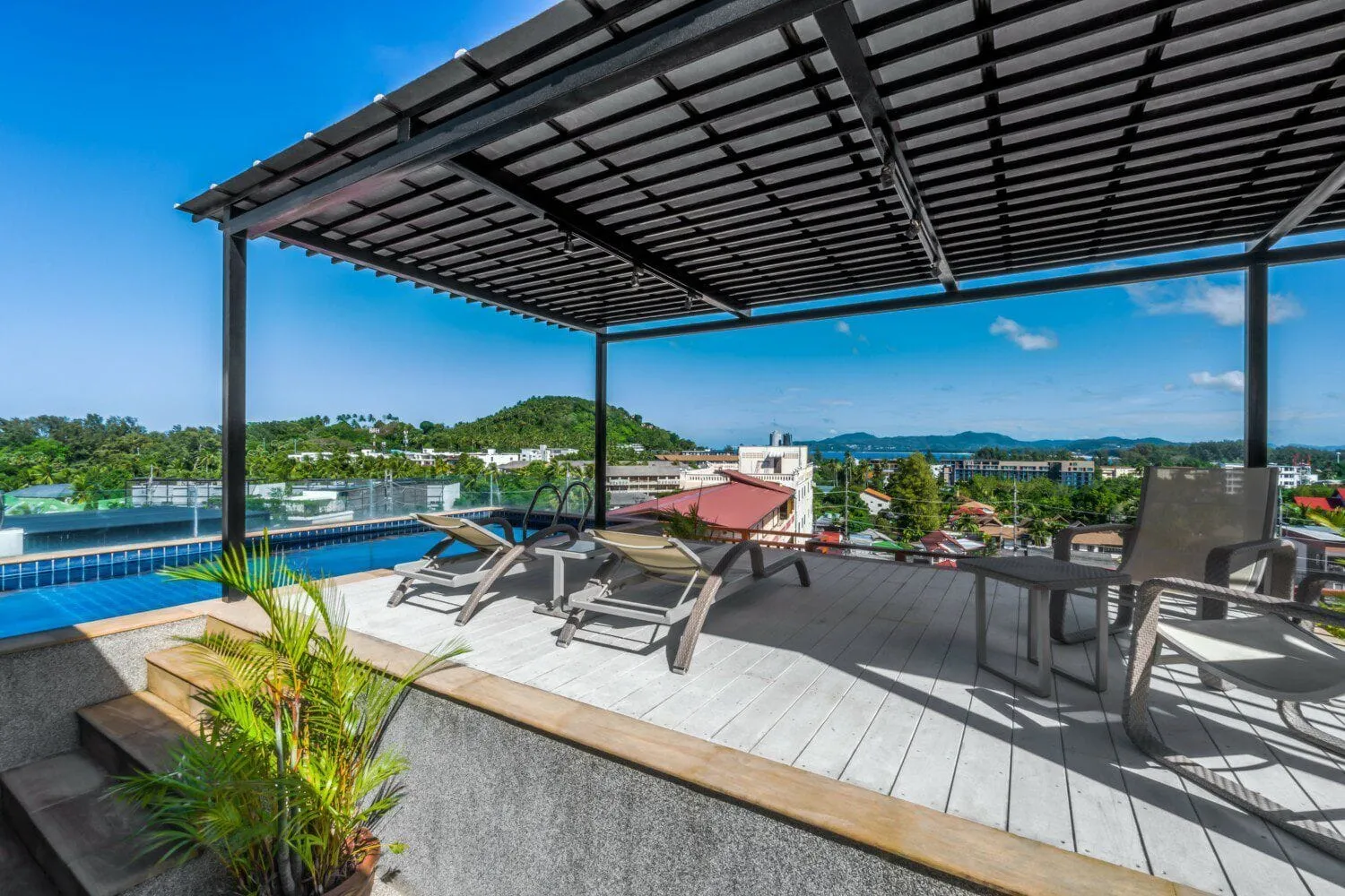 Penthouse 3 Bedrooms with Private Pool For Sale in Choeng Thale Phuket — Thumbnail 4