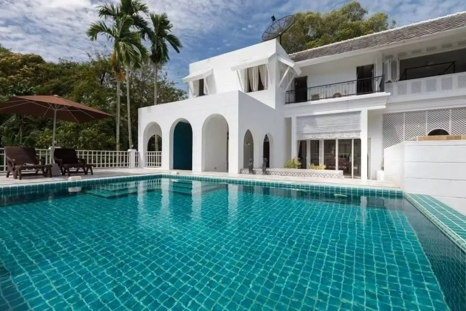 Grand 3-Bedroom Luxury Villa for Rent in Layan, Phuket – 5,600 sqm Tropical Estate — Thumbnail 5