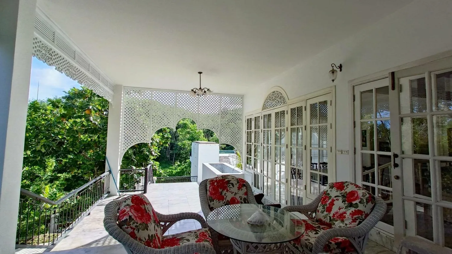 Grand 3-Bedroom Luxury Villa for Rent in Layan, Phuket – 5,600 sqm Tropical Estate — Thumbnail 8