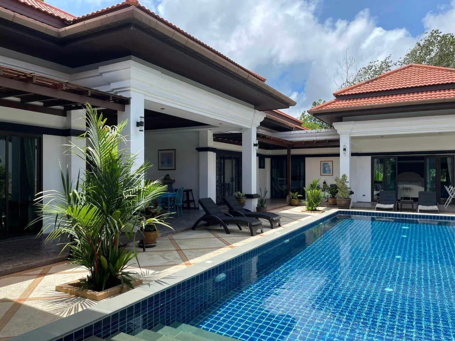 Exclusive 4 bedroom villa for rent in Choeng Thale — Thumbnail 3
