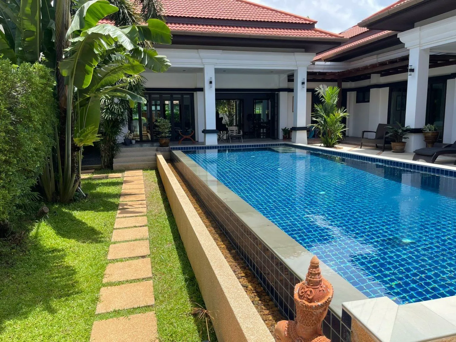 Exclusive 4 bedroom villa for rent in Choeng Thale — Thumbnail 15