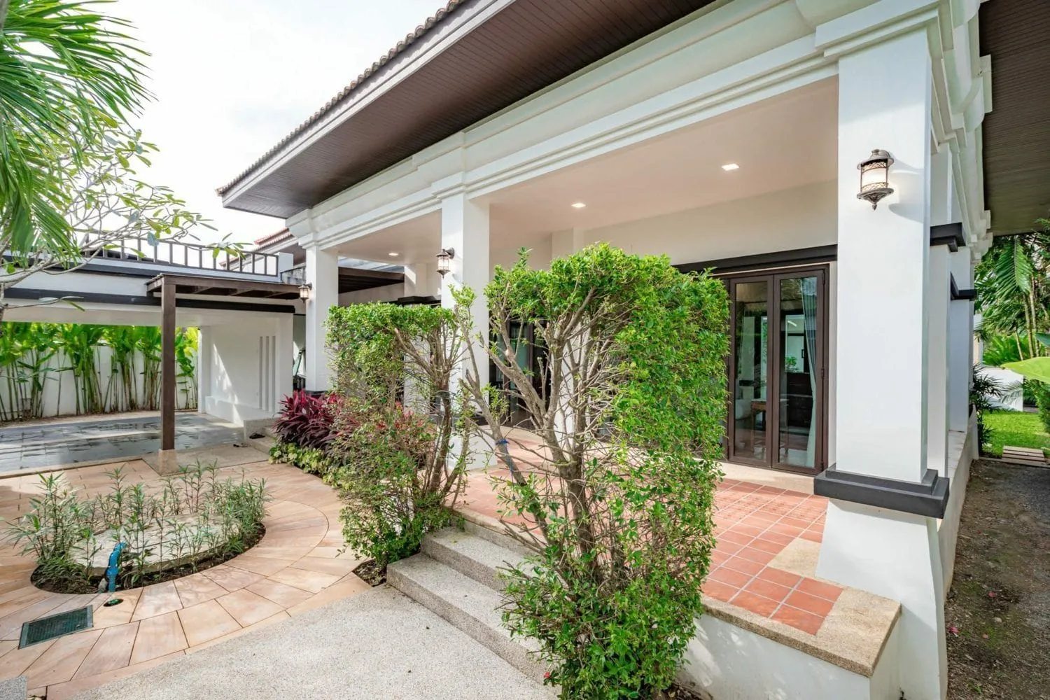 Luxury 4 bedroom villa for rent in Choeng Thale — Thumbnail 6