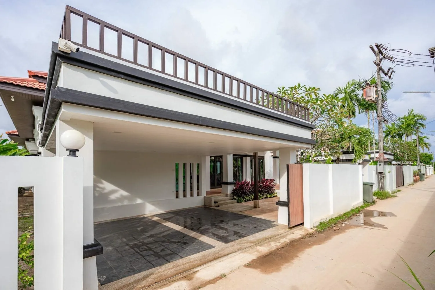 Luxury 4 bedroom villa for rent in Choeng Thale — Thumbnail 7