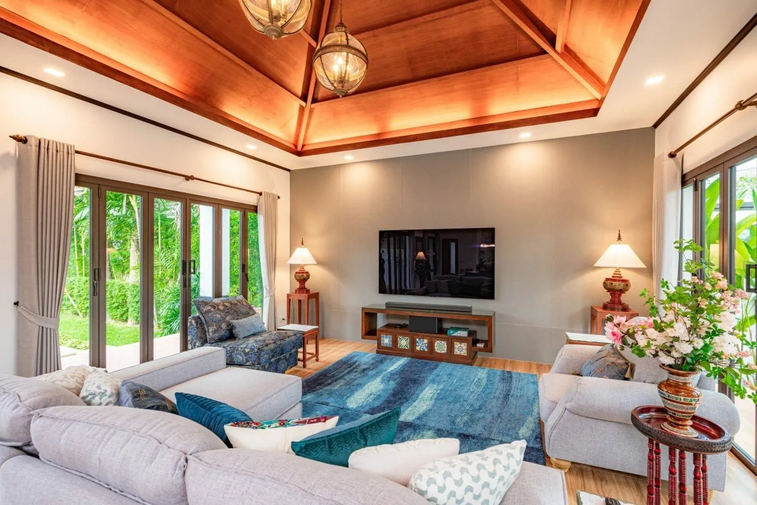 Luxury 4 bedroom villa for rent in Choeng Thale — Thumbnail 10
