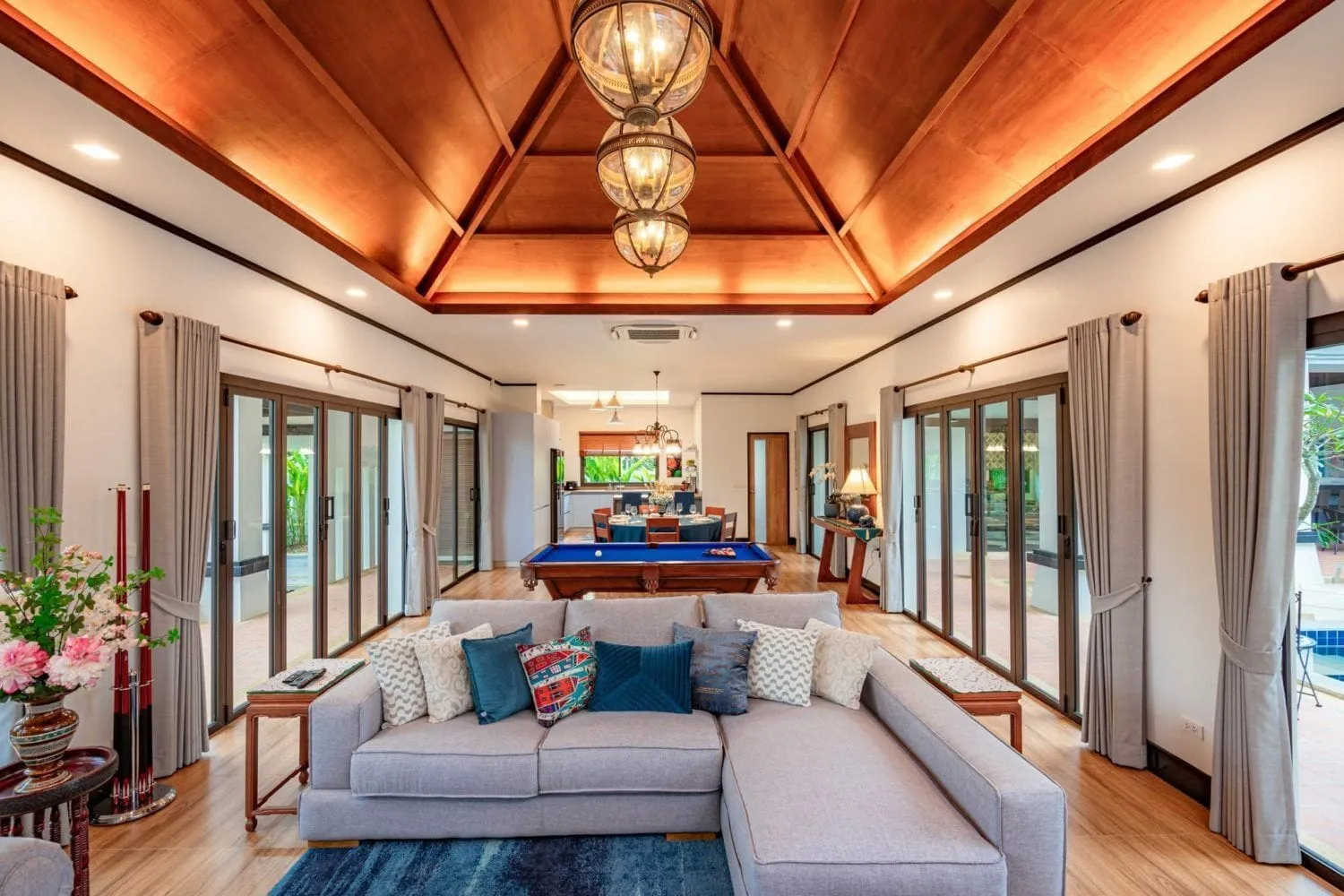 Luxury 4 bedroom villa for rent in Choeng Thale — Thumbnail 12
