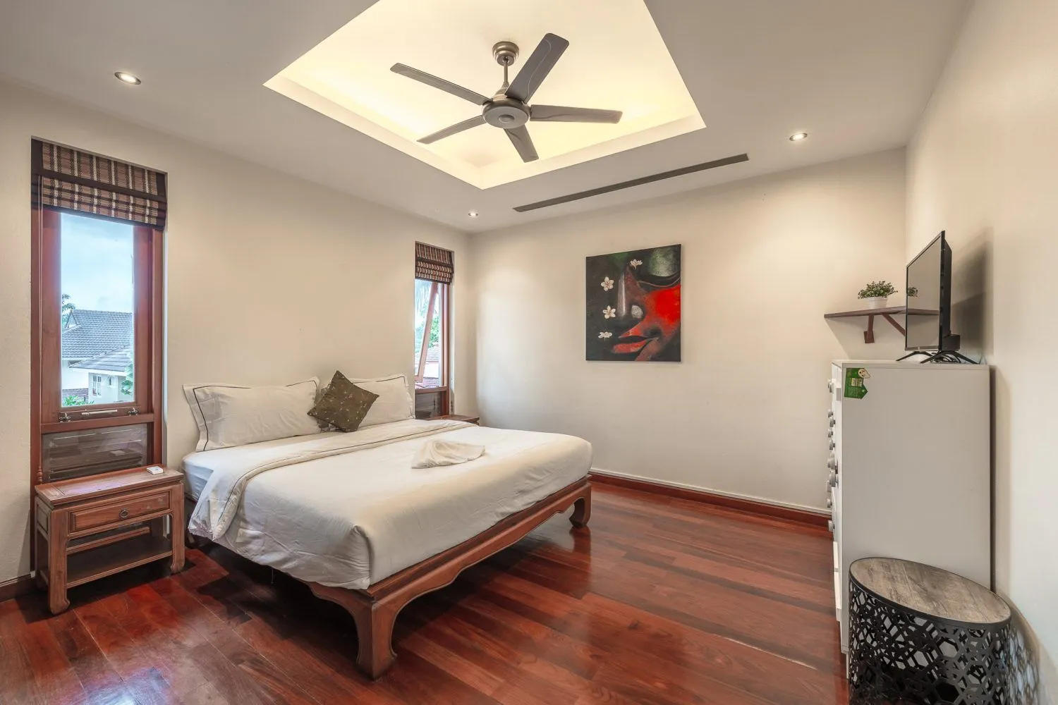 5Bedroom Pool Villa For Rent, Chalong, Phuket — Thumbnail 4