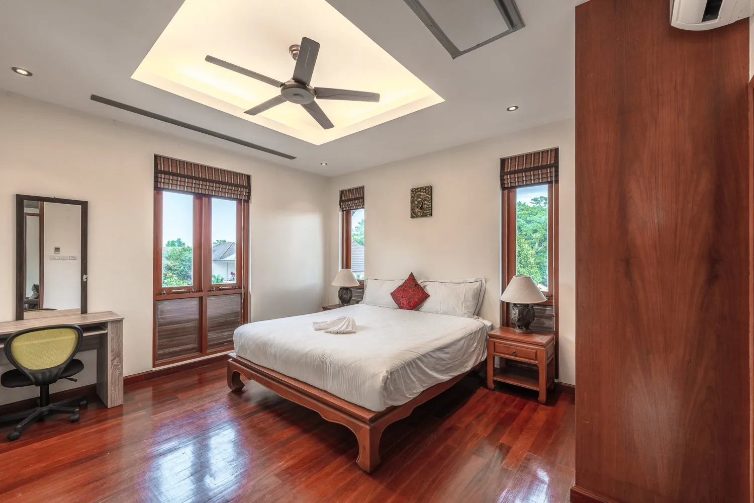 5Bedroom Pool Villa For Rent, Chalong, Phuket — Thumbnail 6