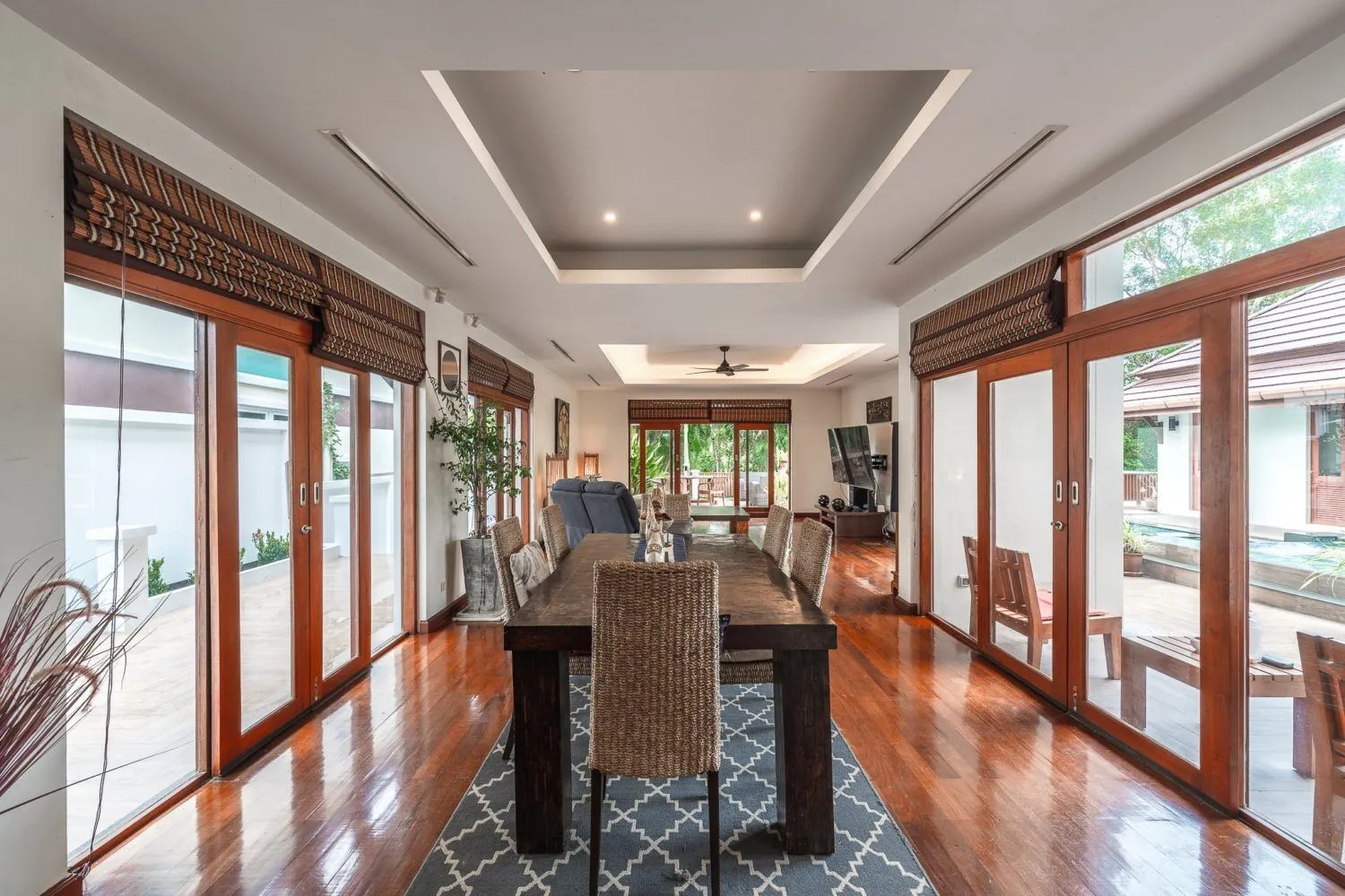 5Bedroom Pool Villa For Rent, Chalong, Phuket — Thumbnail 12