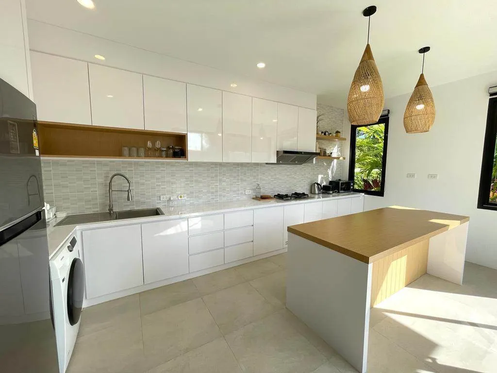 4Bedroom Modern Villa For Sale, Choeng Thale, Phuket — Thumbnail 13
