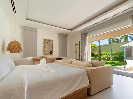 3 Bedrooms 600 sqm. With Private Pool For Sale In Bangtao Phuket — Thumbnail 7