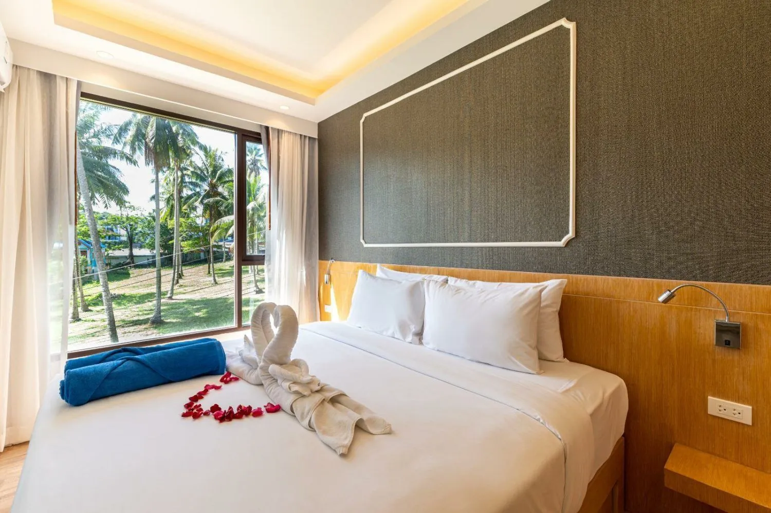 1 Bedroom 31 sqm. Condominium For Sale In Surin Beach Phuket — Thumbnail 11