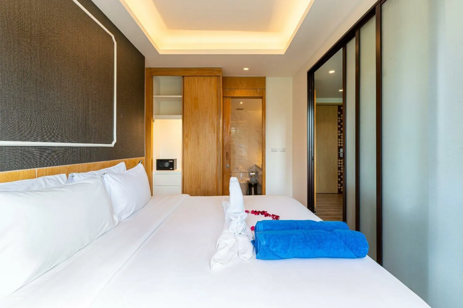 1 Bedroom 31 sqm. Condominium For Sale In Surin Beach Phuket — Thumbnail 13