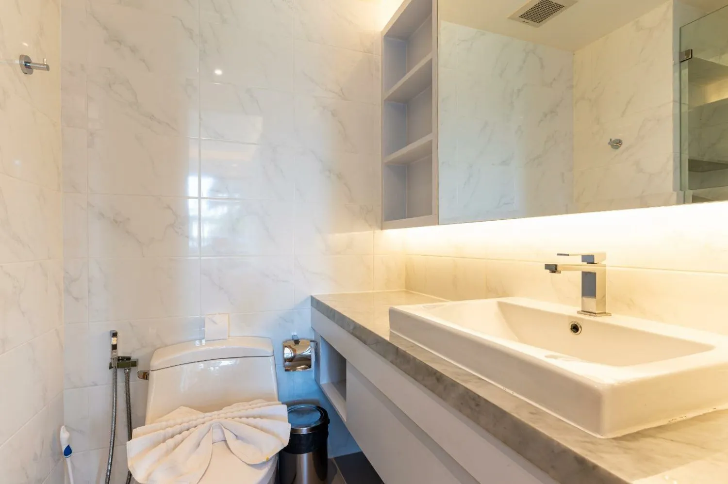 1 Bedroom 31 sqm. Condominium For Sale In Surin Beach Phuket — Thumbnail 14