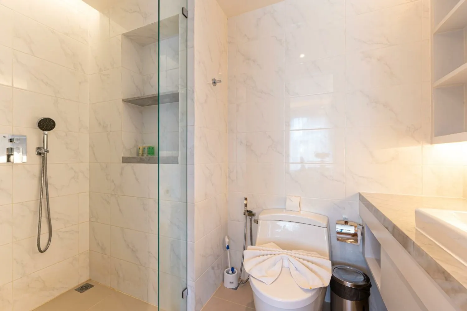 1 Bedroom 31 sqm. Condominium For Sale In Surin Beach Phuket — Thumbnail 15