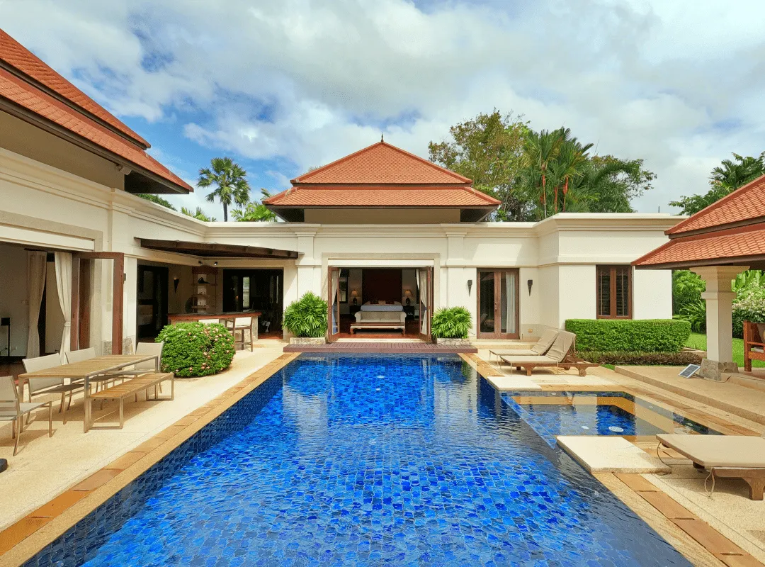 Exclusive 4 Bedroms and Office Rooms Villa 1300 Sqm. With Private Pool For Sale In Bangtao Phuket — Thumbnail 2