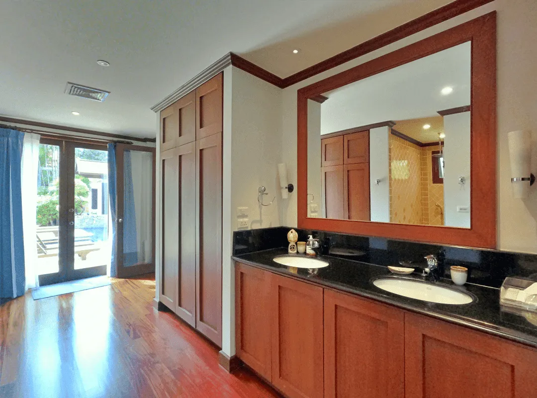 Exclusive 4 Bedroms and Office Rooms Villa 1300 Sqm. With Private Pool For Sale In Bangtao Phuket — Thumbnail 18
