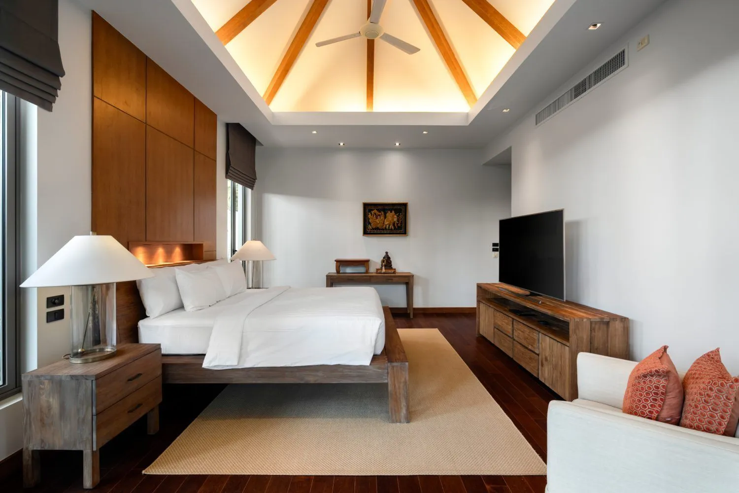 4 Bedrooms Villa 1537 sqm. With Private Pool For Sale In Choeng Thale Phuket — Thumbnail 11