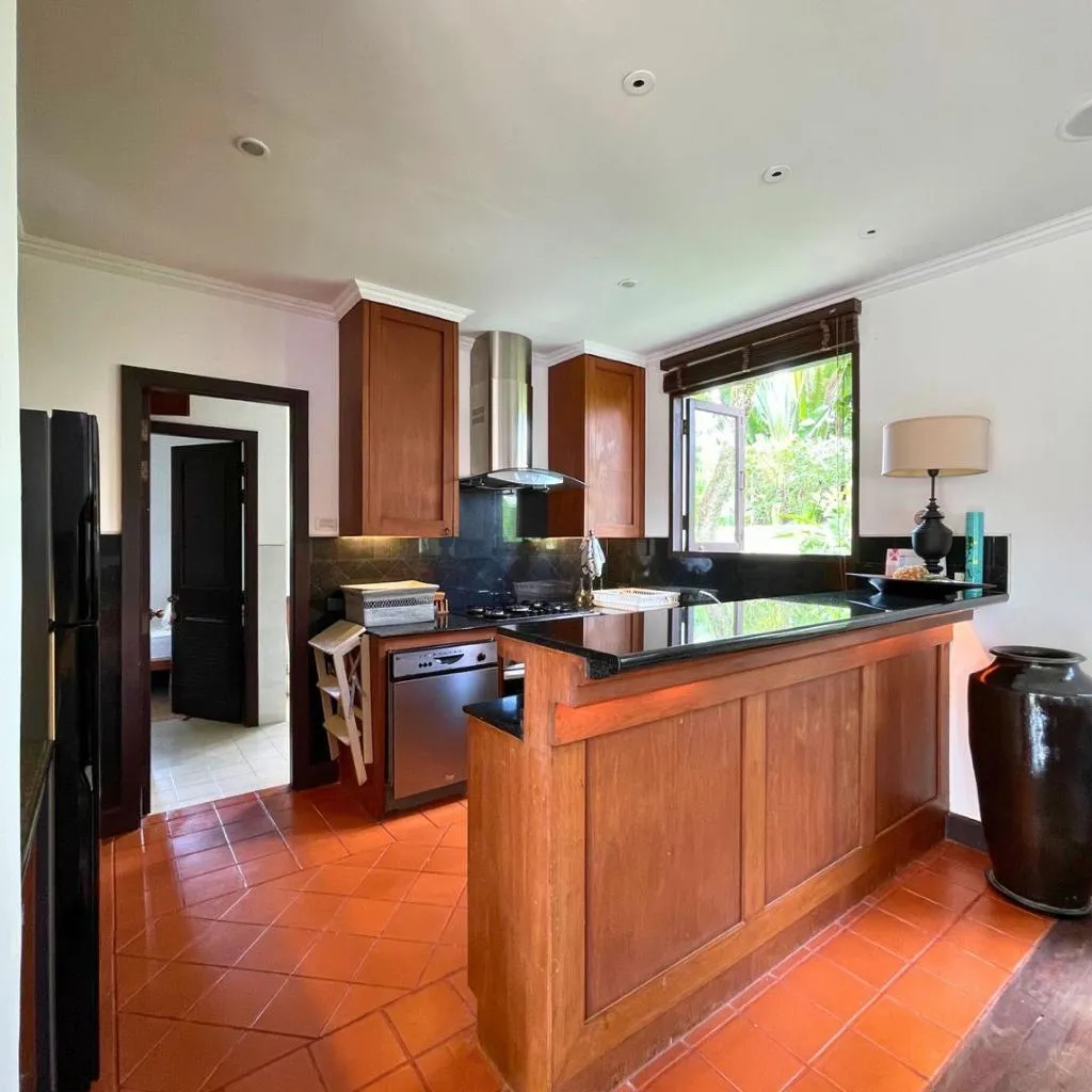 4 Bedrooms Villa Style Balinese With Private Pool For Sale In Choeng Thale Phuket — Thumbnail 2