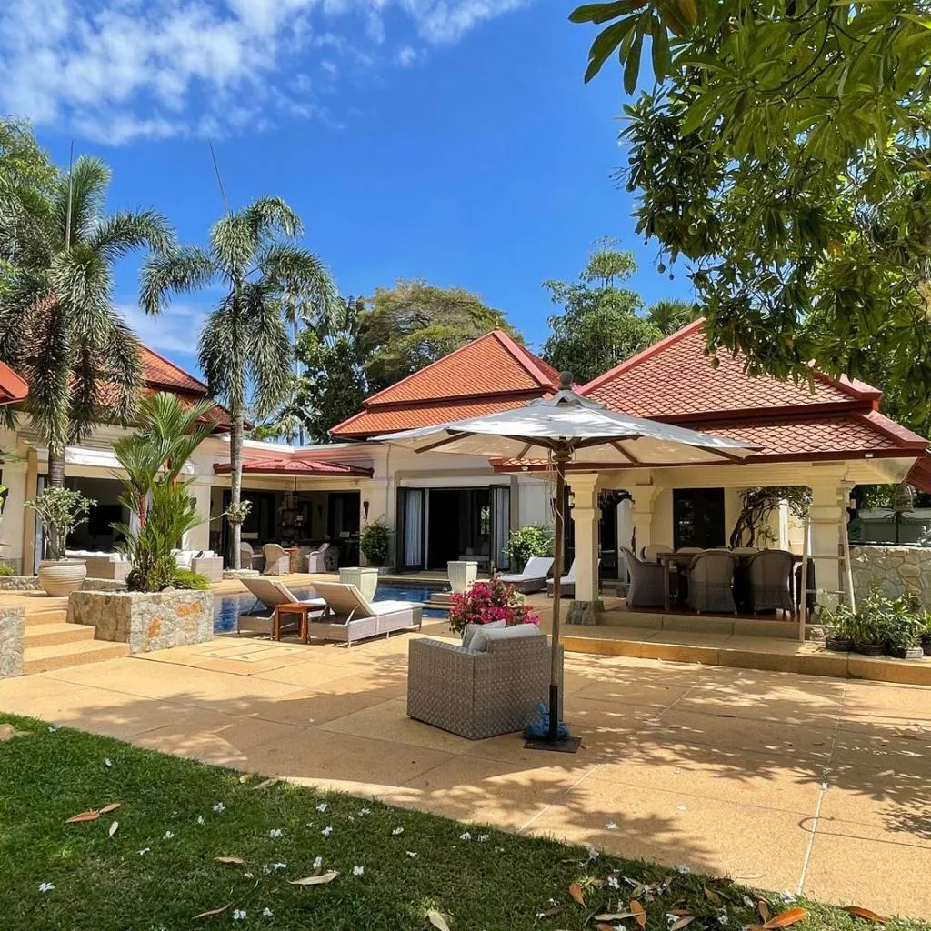 4 Bedrooms Villa Style Balinese With Private Pool For Sale In Choeng Thale Phuket — Thumbnail 18