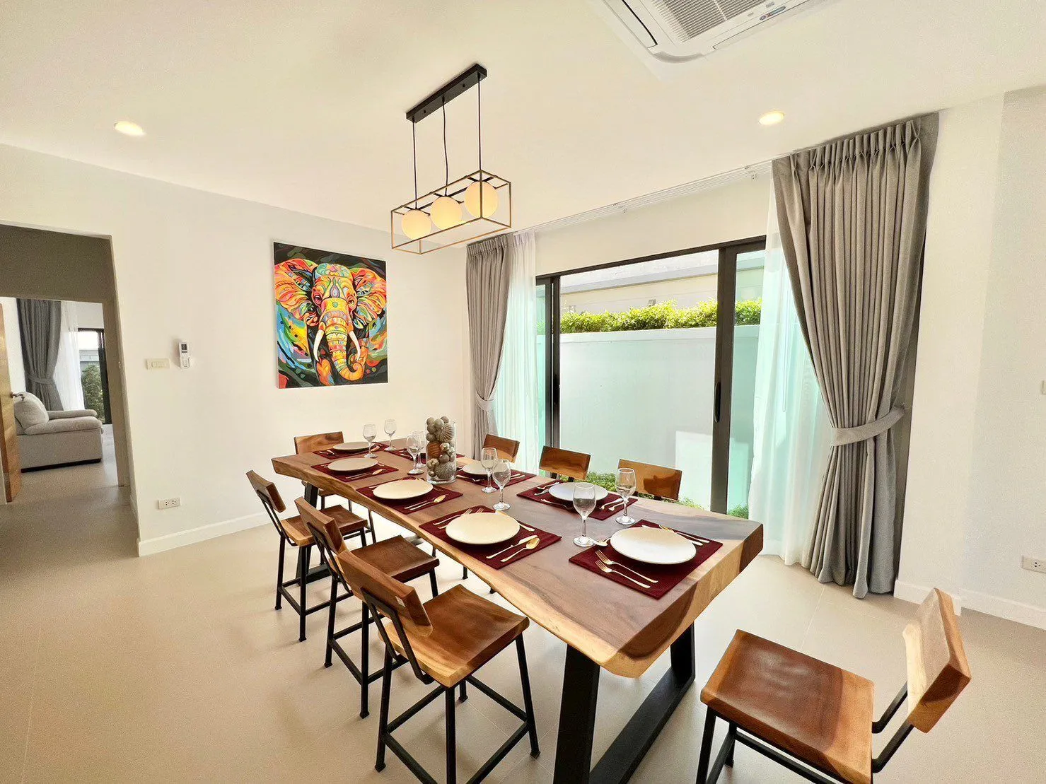 Luxury 4 bedrooms villa for rent in Choeng Thale — Thumbnail 8