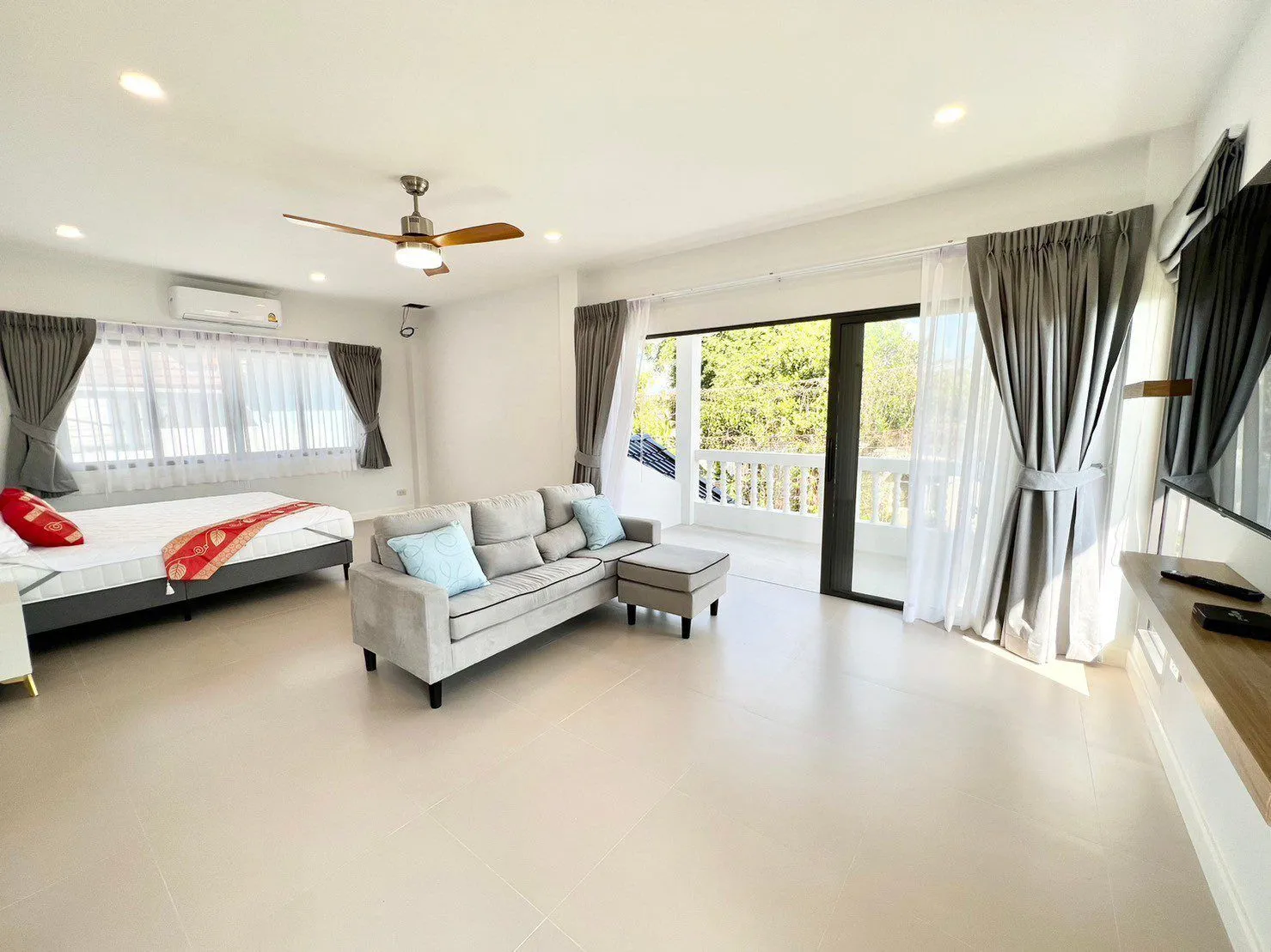 Luxury 4 bedrooms villa for rent in Choeng Thale — Thumbnail 10