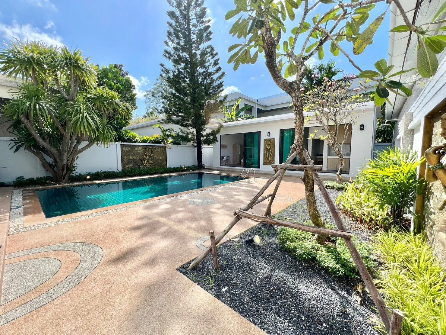 Luxury 4 bedrooms villa for rent in Choeng Thale — Thumbnail 20