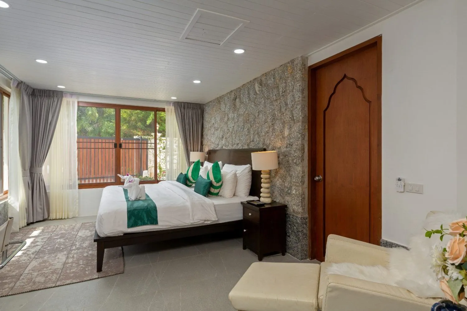 Surin Spring 6 bedrooms villa for rent in Surin — Thumbnail 27