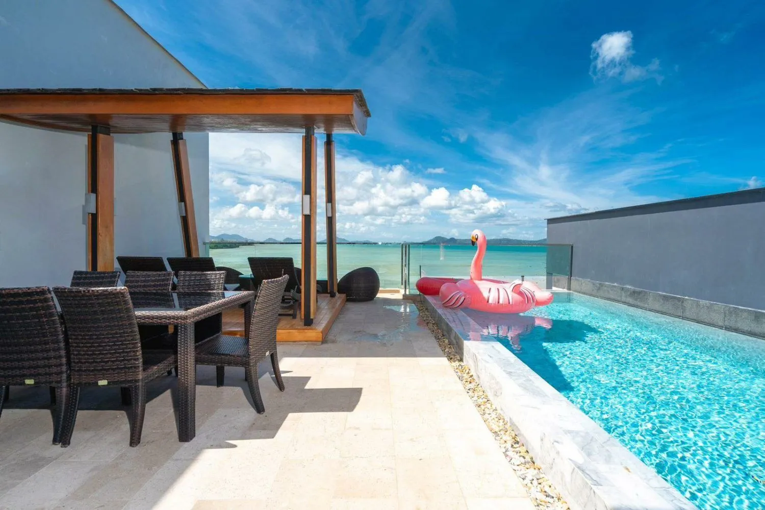 Seaview 5 bedrooms villa with private pool for rent in Rawai — Thumbnail 3