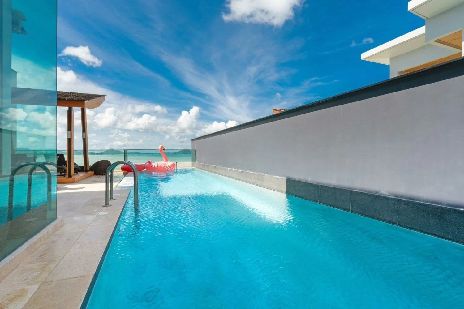 Seaview 5 bedrooms villa with private pool for rent in Rawai — Thumbnail 4