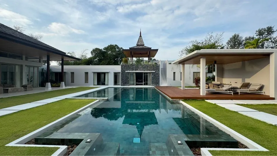 Spacious 1400 sqm Botanica 5 bedrooms with private pool for rent in Choeng Thale,Thalang — Thumbnail 4