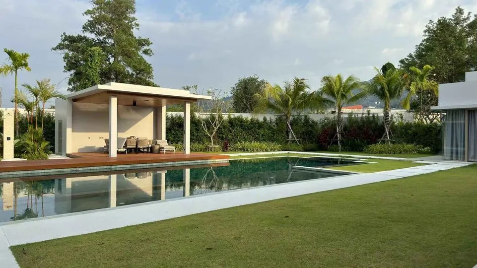 Spacious 1400 sqm Botanica 5 bedrooms with private pool for rent in Choeng Thale,Thalang — Thumbnail 9