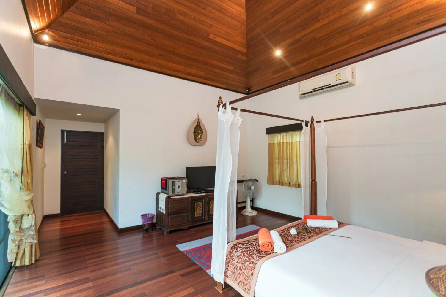 2 bedrooms villa for rent in Choeng Thale — Thumbnail 13