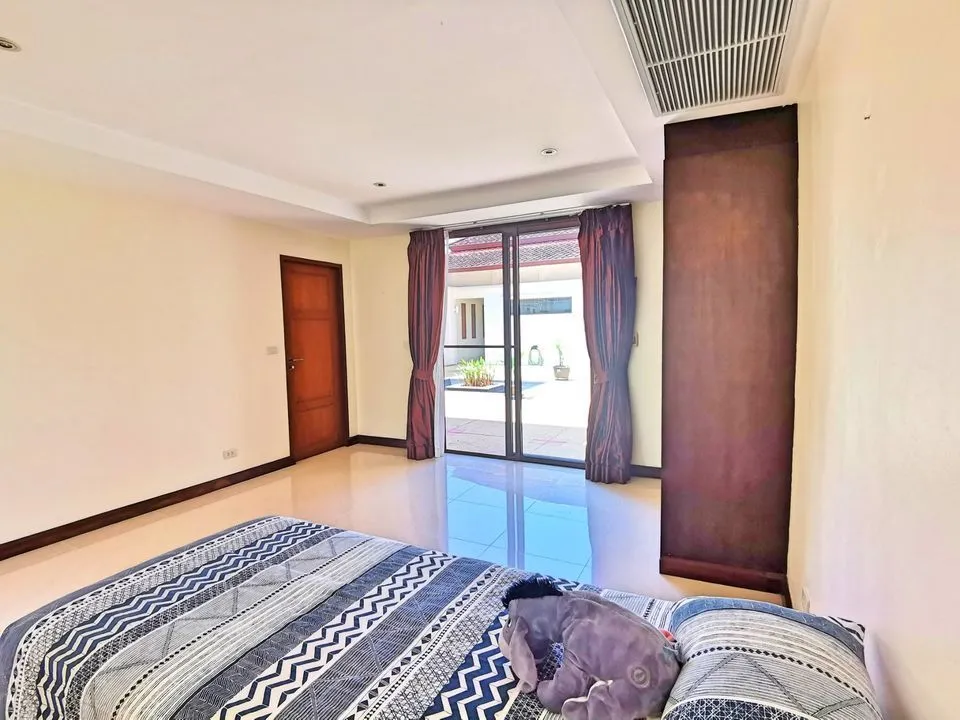 Large garden 5 bedrooms villa for rent in Thalang — Thumbnail 17