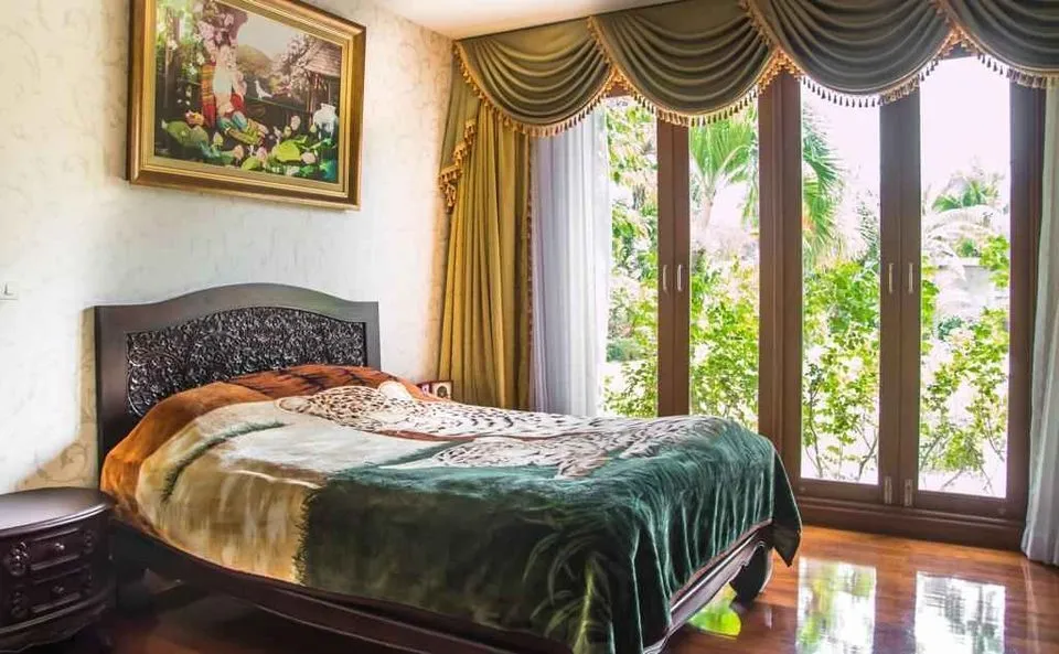 Laguna 5 bedrooms with Large garden for rent in Choeng Thale — Thumbnail 3
