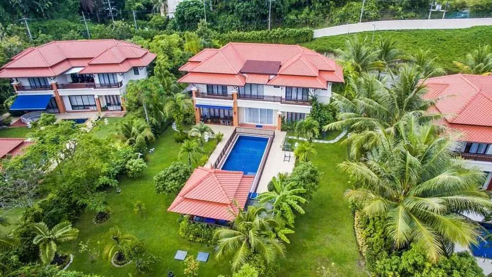 Laguna 5 bedrooms with Large garden for rent in Choeng Thale — Thumbnail 7
