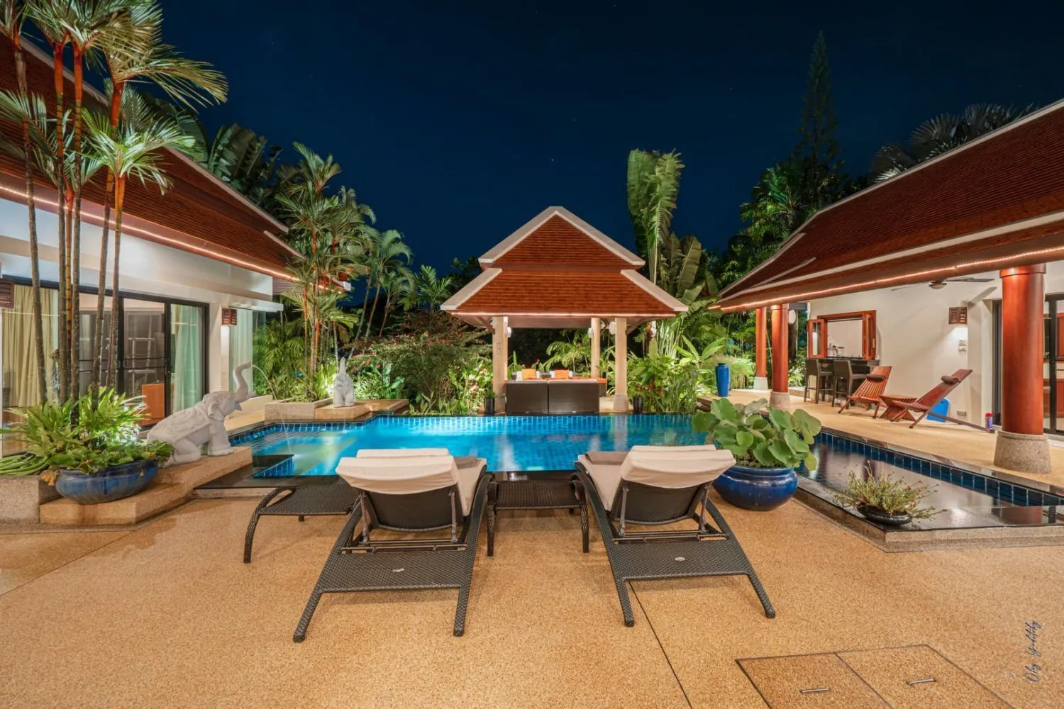 Baan Bua 4 Bedrooms Luxury Villa With Private Pool For Sale In Nai Harn-Rawai Phuket — Thumbnail 9